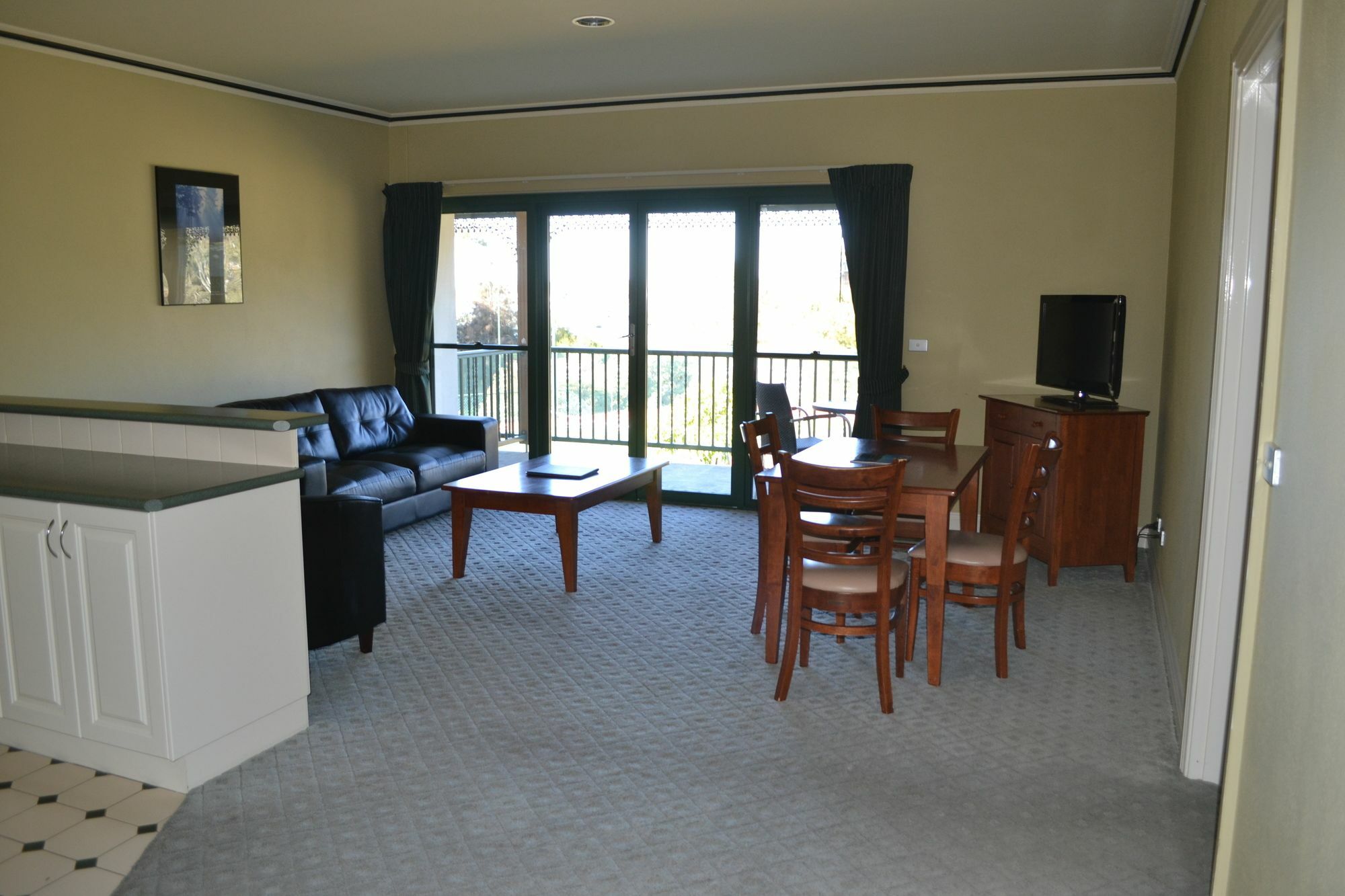 Отель Yarrawonga Mulwala Golf Club Экстерьер фото A typical apartment at the hotel